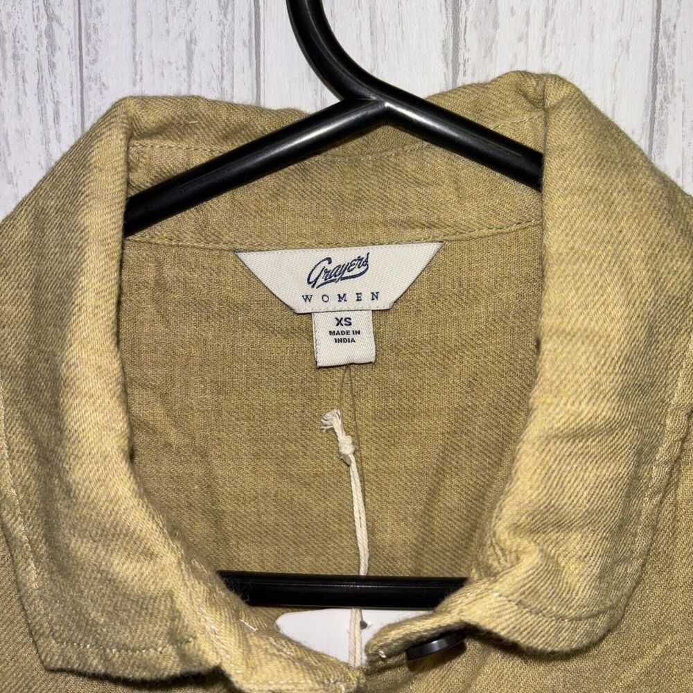 Womens Size XS Grayers Button Down Shirt NWT - Picture 2 of 6